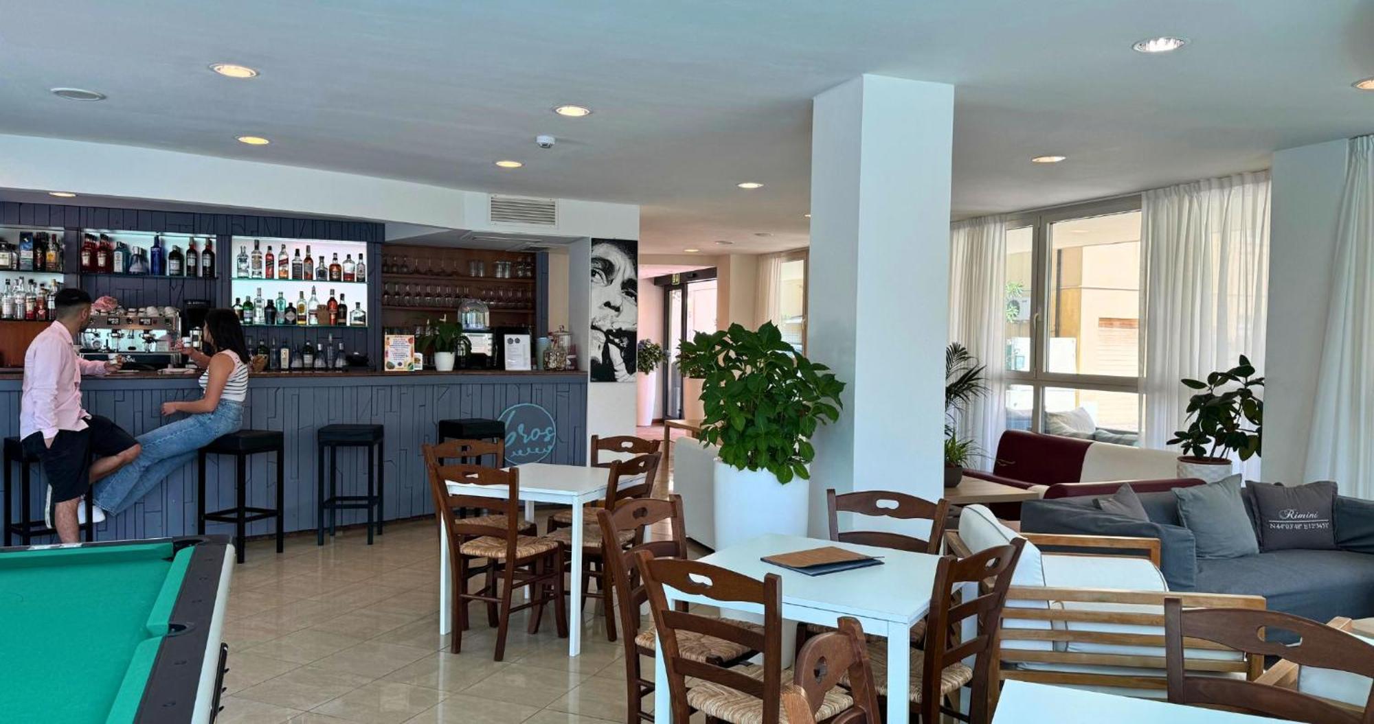 Hotel Apogeo - Breakfast Experience Rimini Esterno foto
